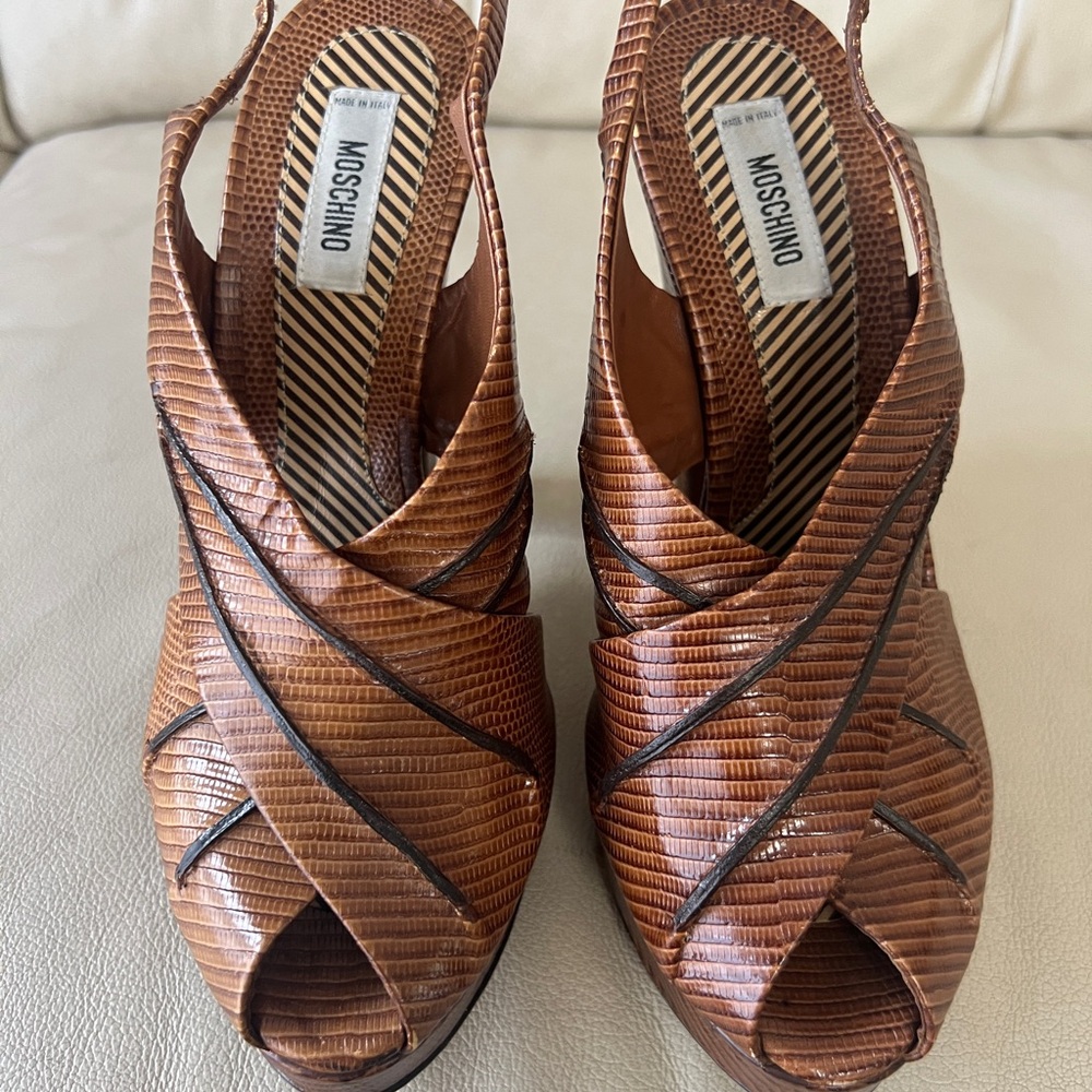 Moschino Textured Brown Slingback Heels